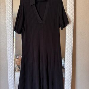 Ava & Viv Black V-Neck Short Sleeve Dress